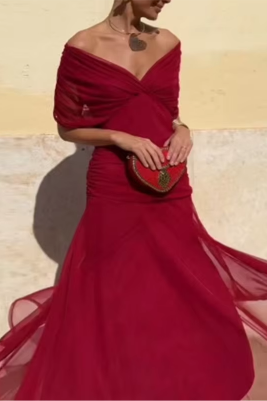 Luisa | Vestido largo elegante con cuello en V