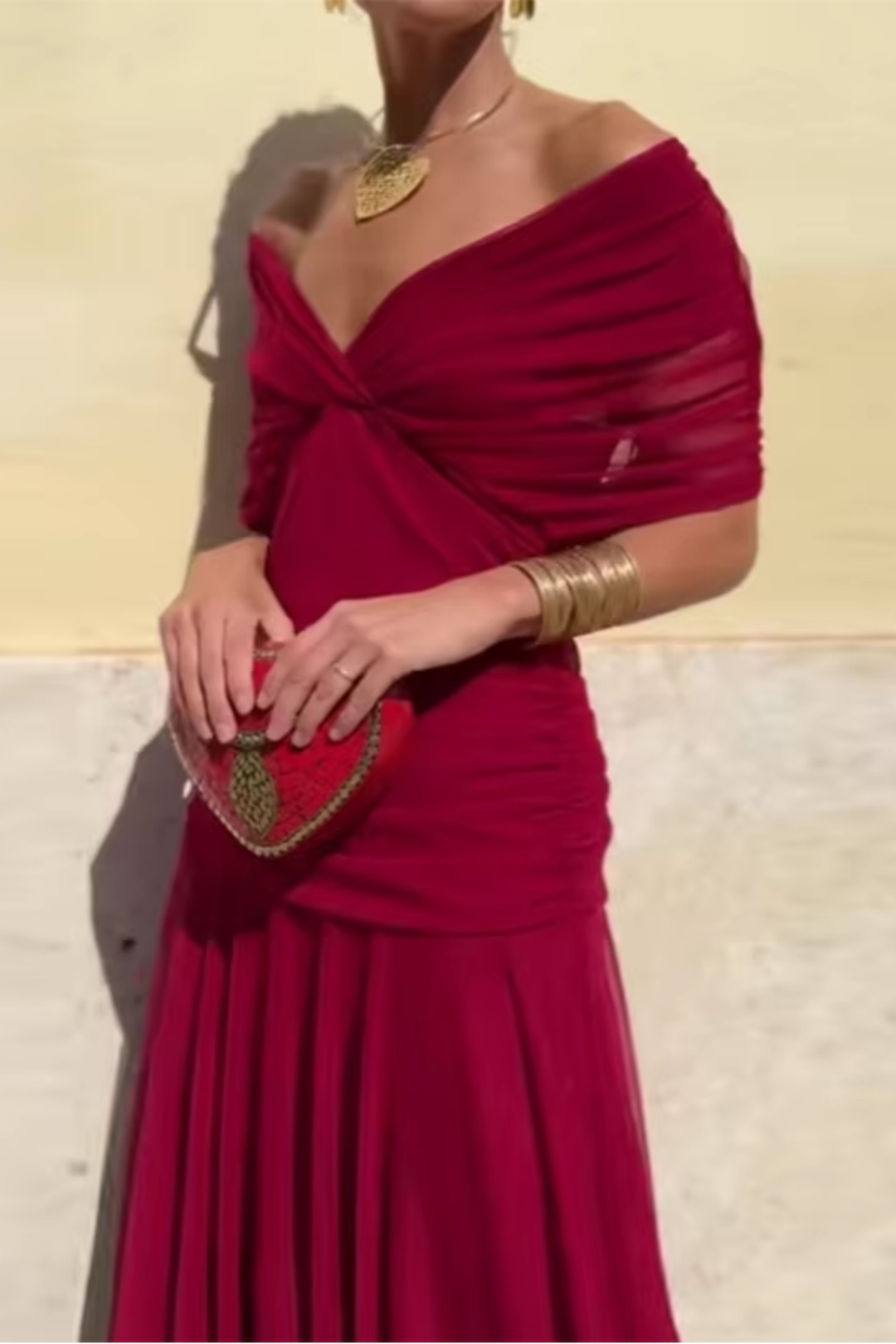 Luisa | Vestido largo elegante con cuello en V