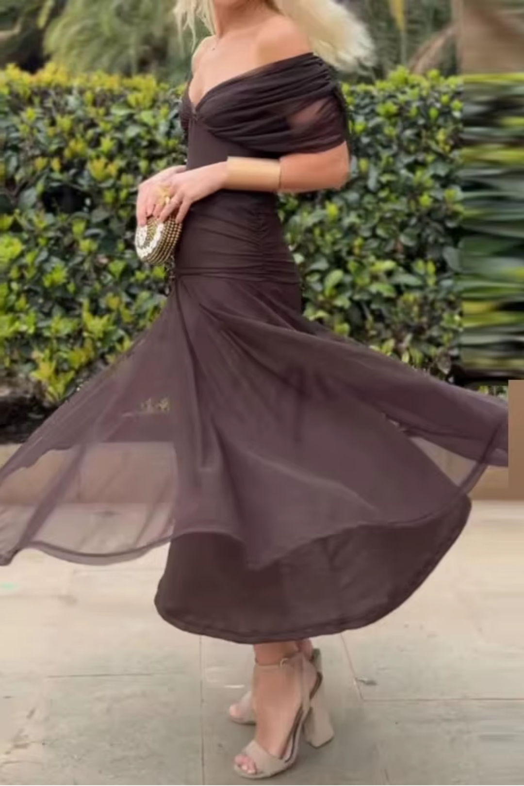 Luisa | Vestido largo elegante con cuello en V