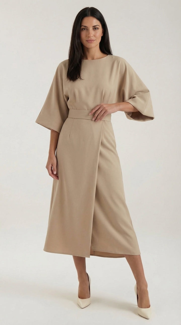 Vestido largo de Ana con cinturón