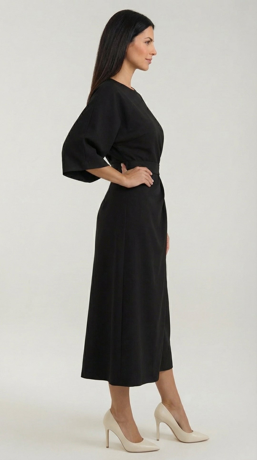Vestido largo de Ana con cinturón