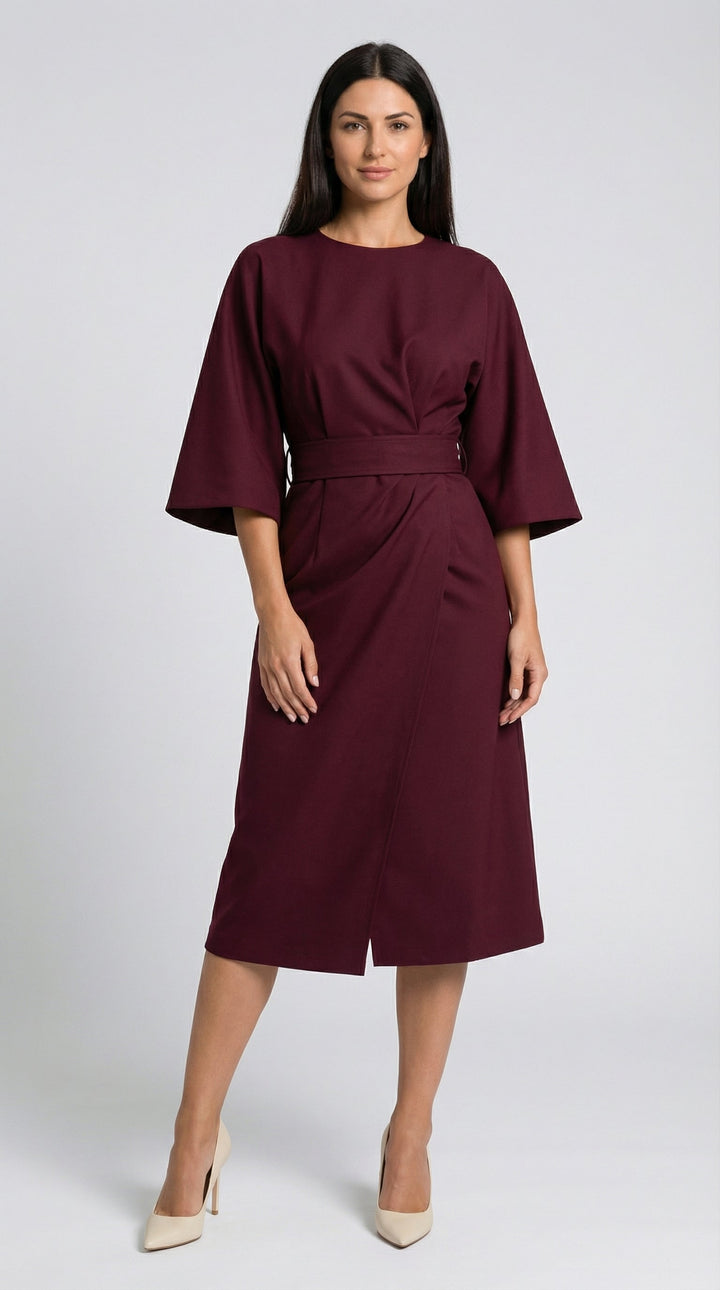 Vestido largo de Ana con cinturón