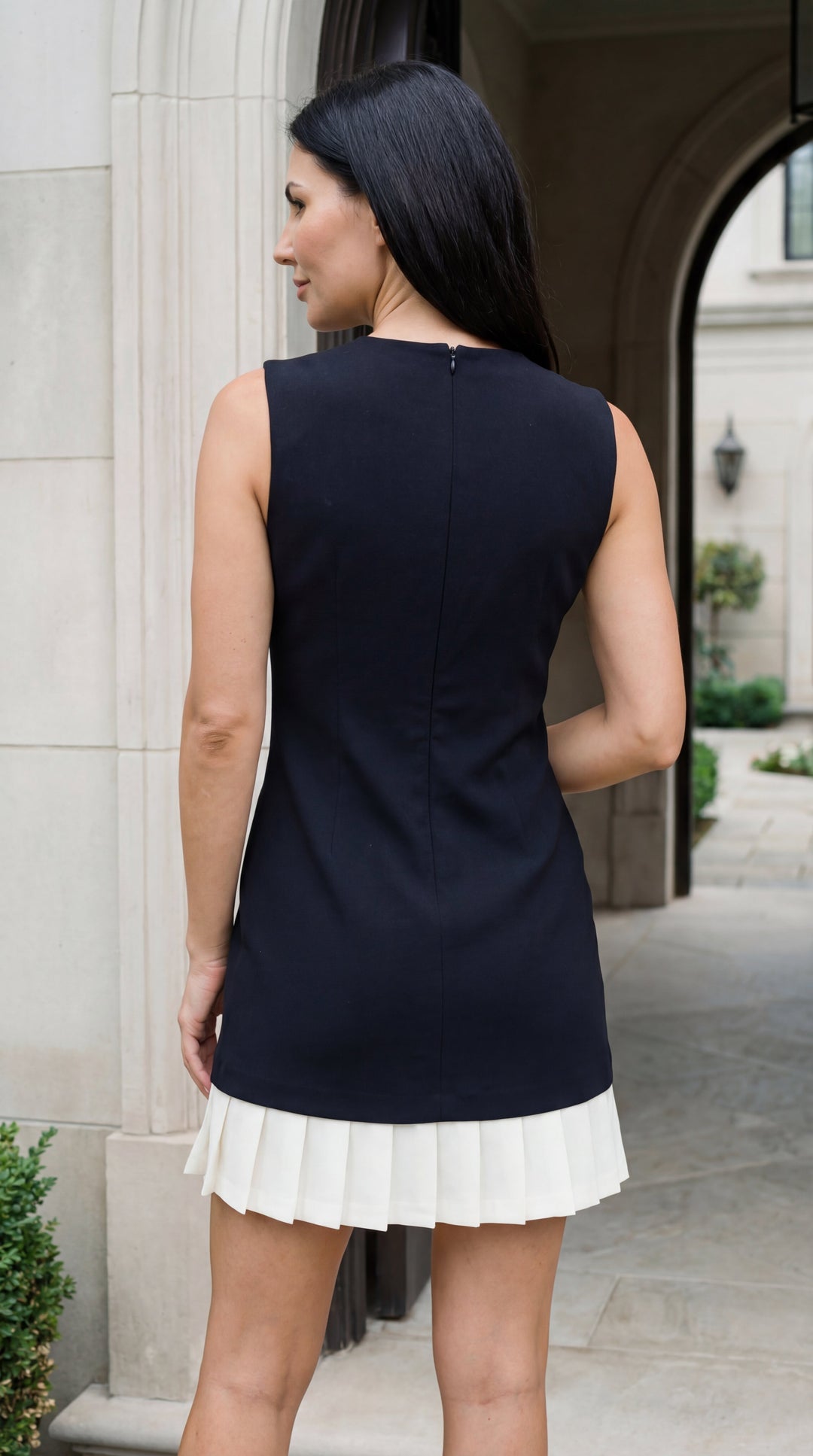 Vestido mini sin mangas de corte en A de Celine