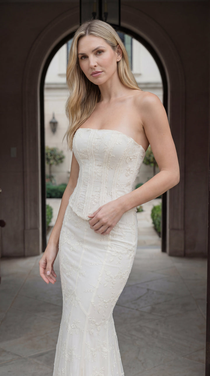 Vestido largo de encaje con corsé Anastasia