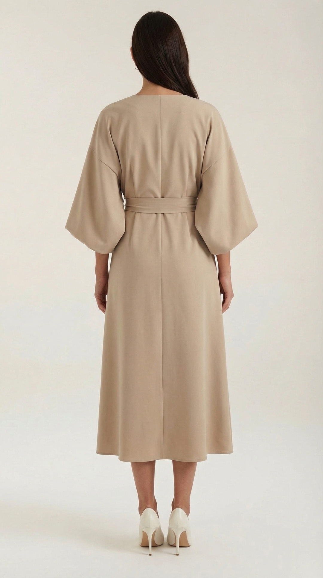 Vestido largo de Ana con cinturón