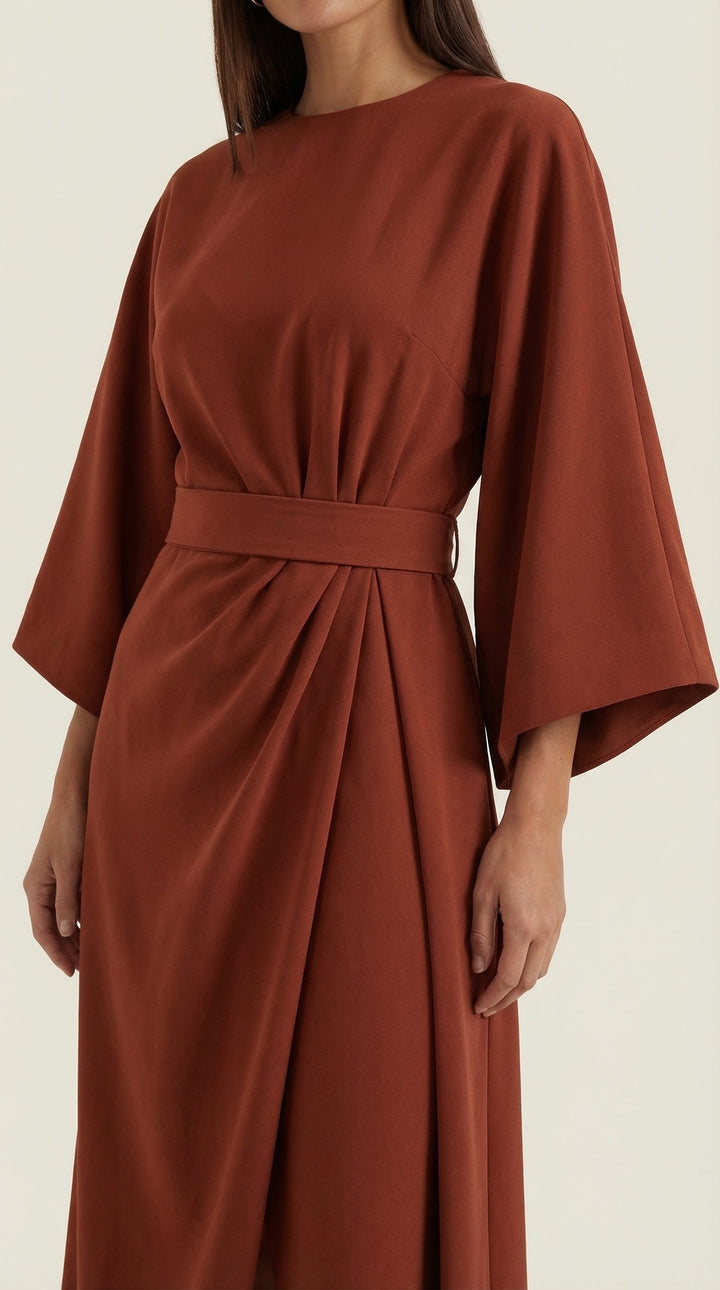 Vestido largo de Ana con cinturón