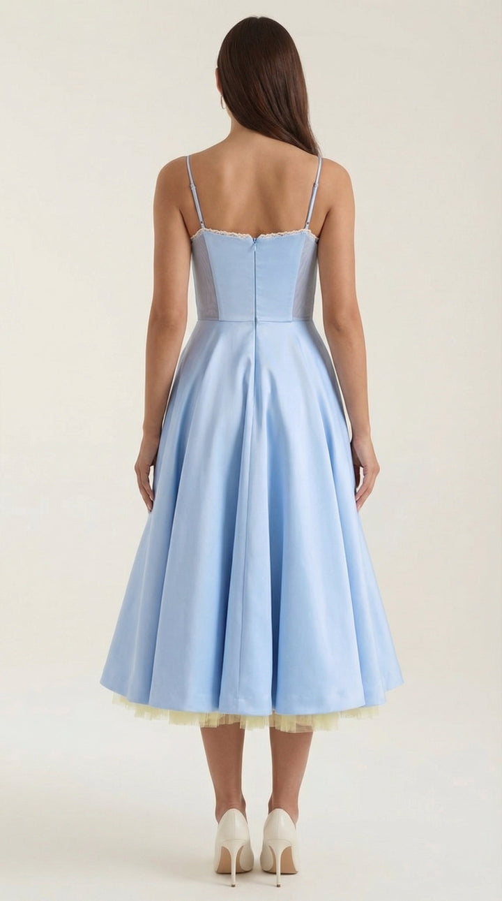 Vestido de tul y midi de Isold