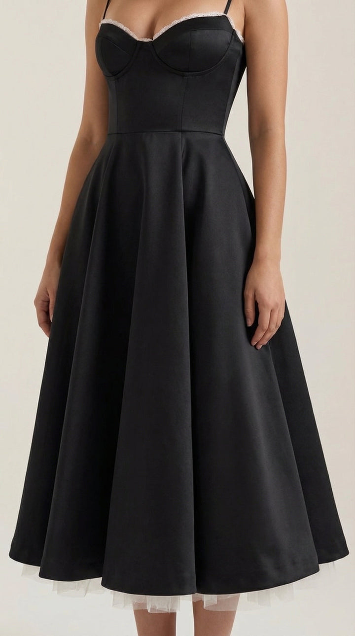 Vestido de tul y midi de Isold
